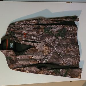 Men's Under Armour pullover